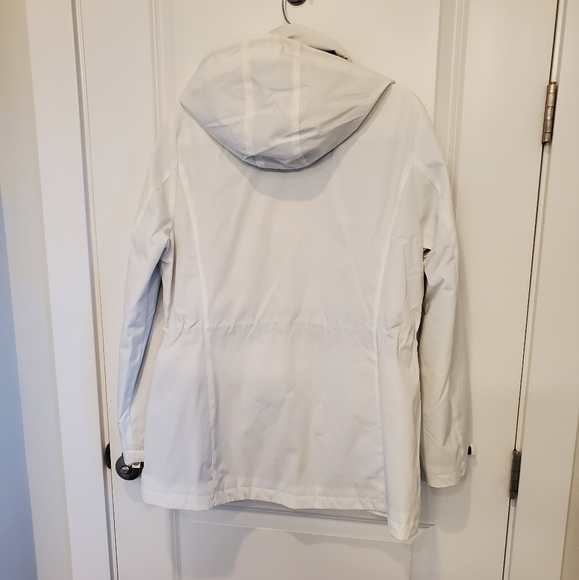 Winter coat - Picture 4 of 8